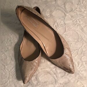 Michael Kors light brown flats